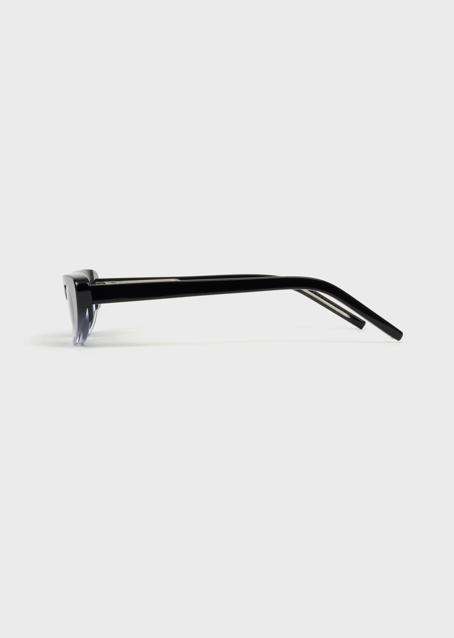 Model 4 Ombre
